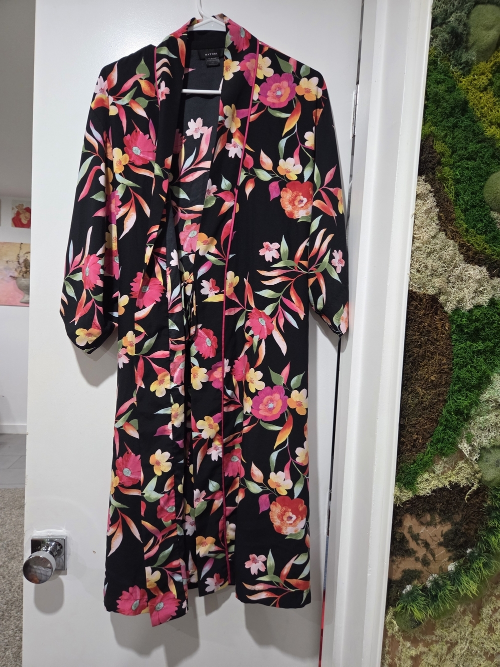 Natori Atmosphere Floral Satin-Feel Tie-Waist Robe with Pink & Coral Blooms